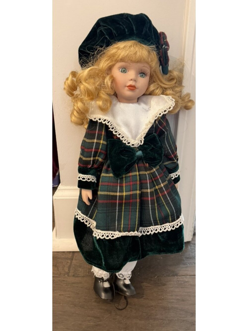 Fine Art Vintage Porcelain Doll Collectible Delicate Hand Painted Beauitful Rare